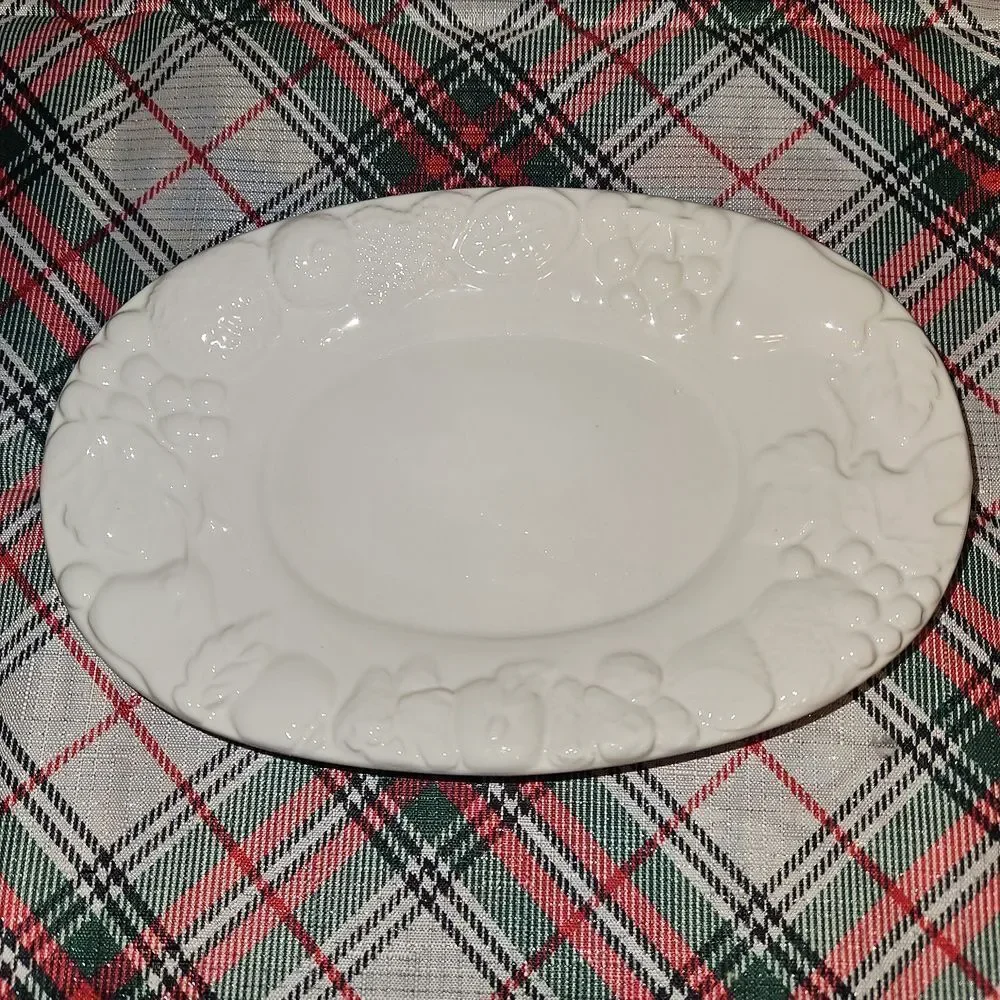 Gibson Home Fruitful Gravy Boat with Saucer